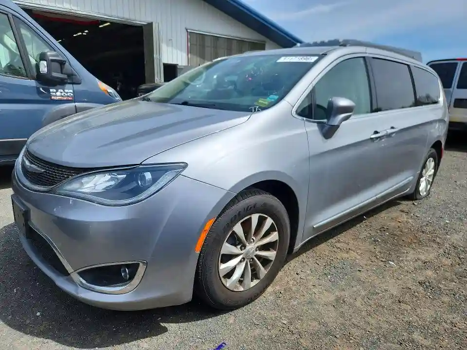 2C4RC1BG4HR824034 2017 CHRYSLER PACIFICA-0
