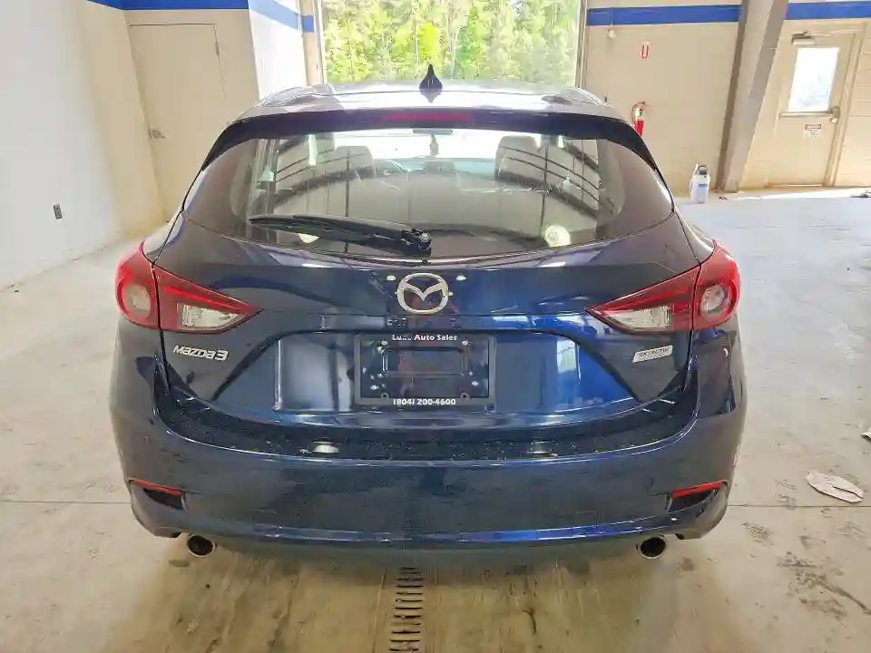3MZBN1L33JM230780 2018 MAZDA 3-5