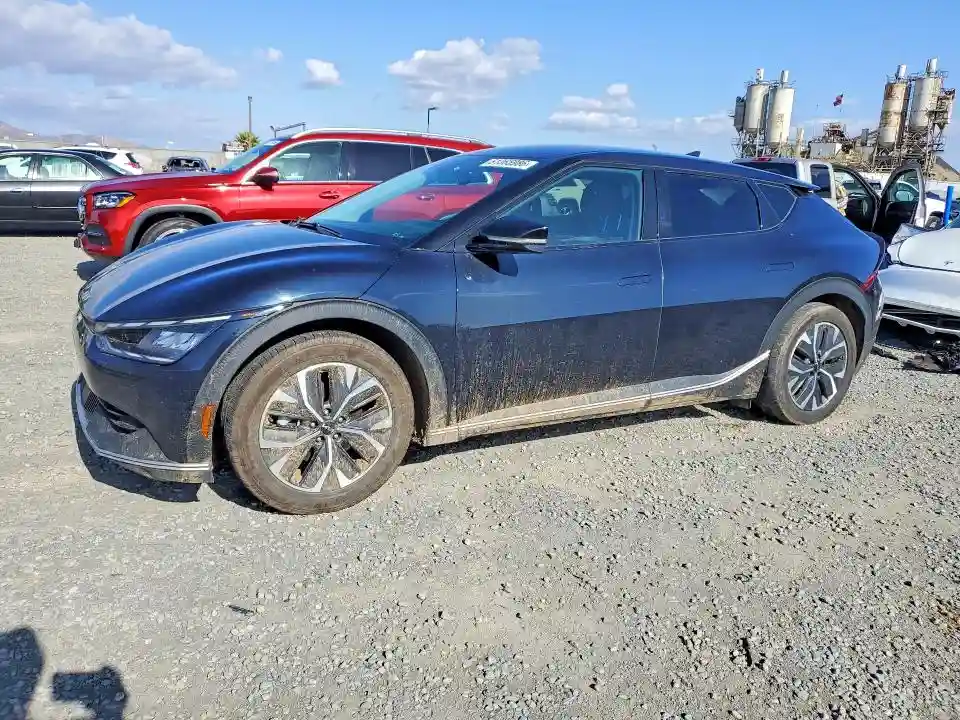 KNDC34LB4N5048751 2022 KIA EV6 LIGHT-0