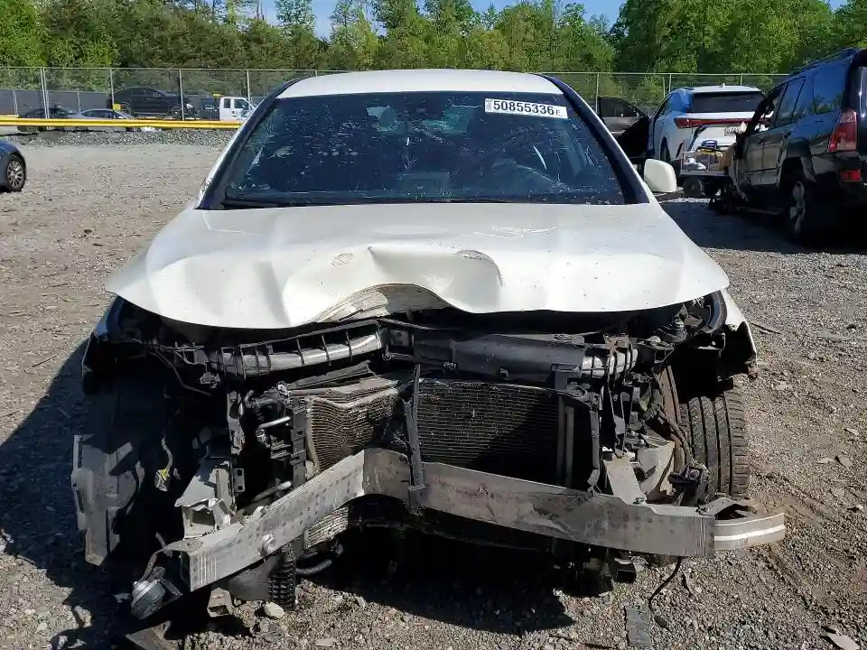 WDDSJ4EB1FN280259 2015 MERCEDES-BENZ CLA-CLASS-4