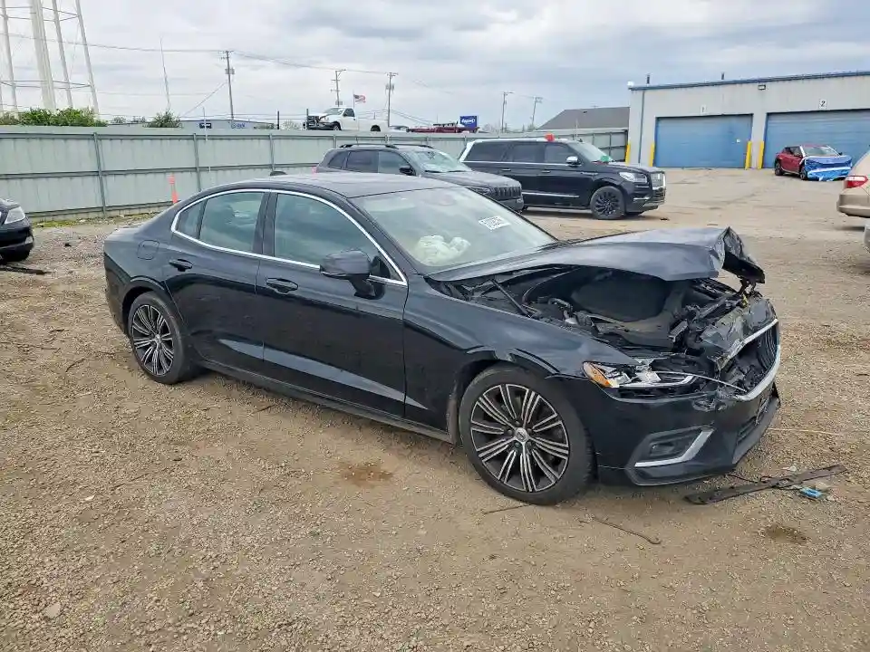 7JRA22TLXLG064768 2020 VOLVO S60-3