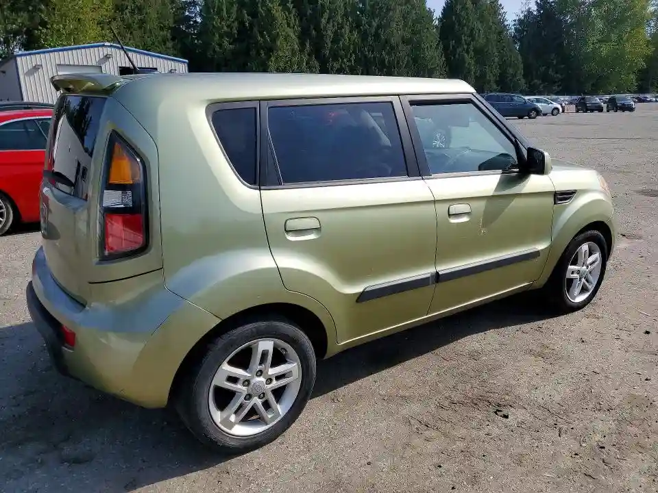 KNDJT2A29A7192549 2010 KIA SOUL-2
