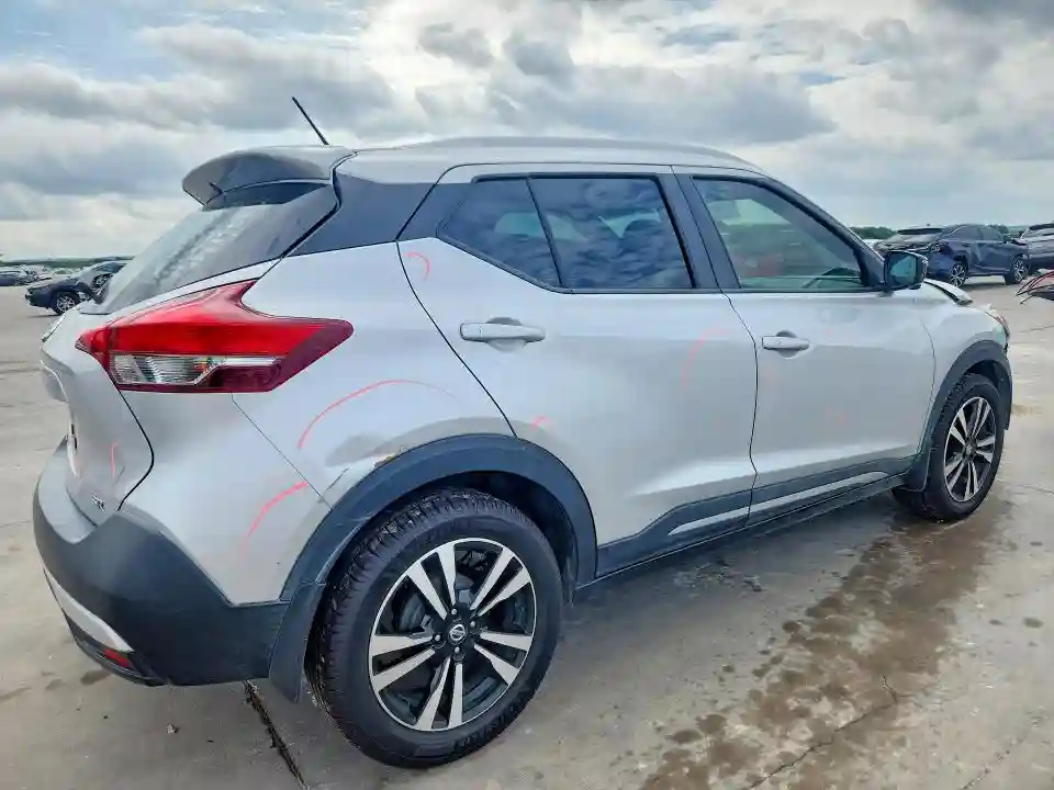 3N1CP5CU6KL527909 2019 NISSAN KICKS-2