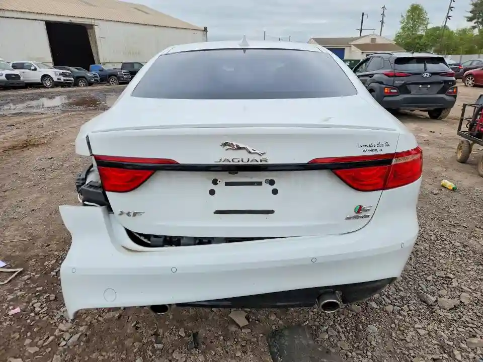 SAJBM4BV4HCY49122 2017 JAGUAR XF-5