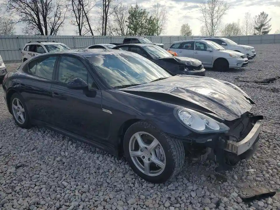 WP0AA2A72BL012659 2011 PORSCHE PANAMERA-3