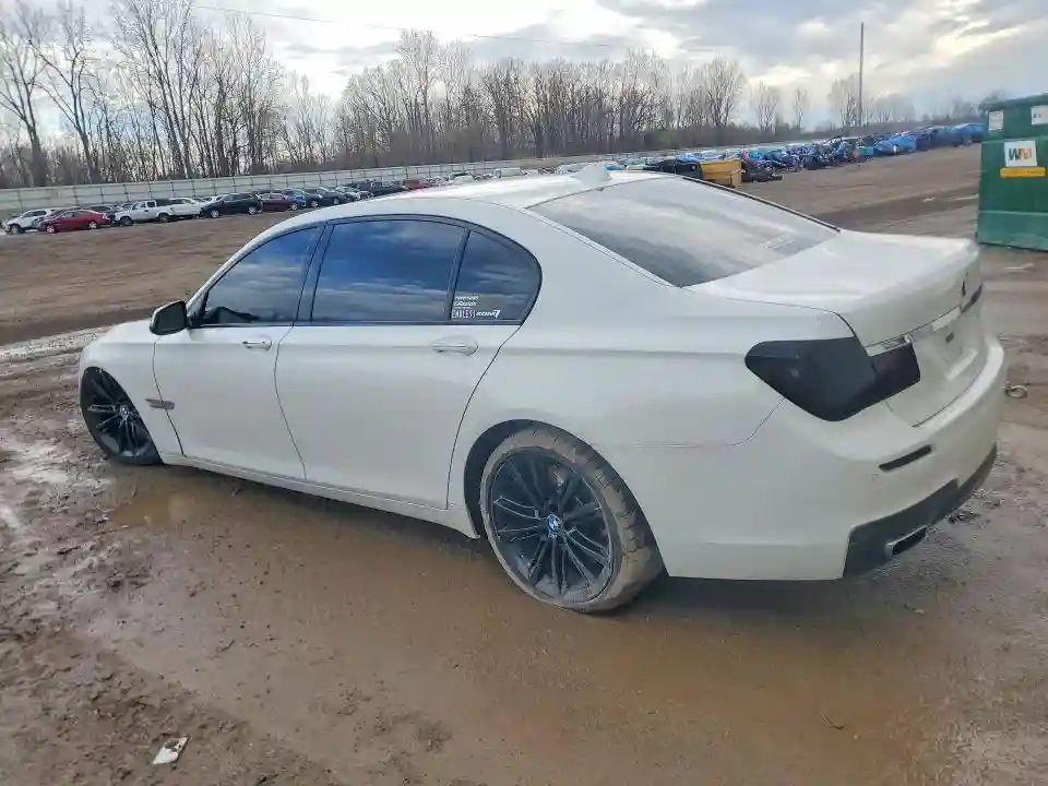 WBAYE8C59ED135551 2014 BMW 7 SERIES-1