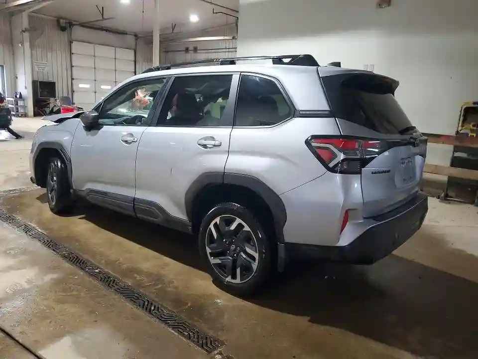 JF2SLDRC2SH510828 2025 SUBARU FORESTER-1