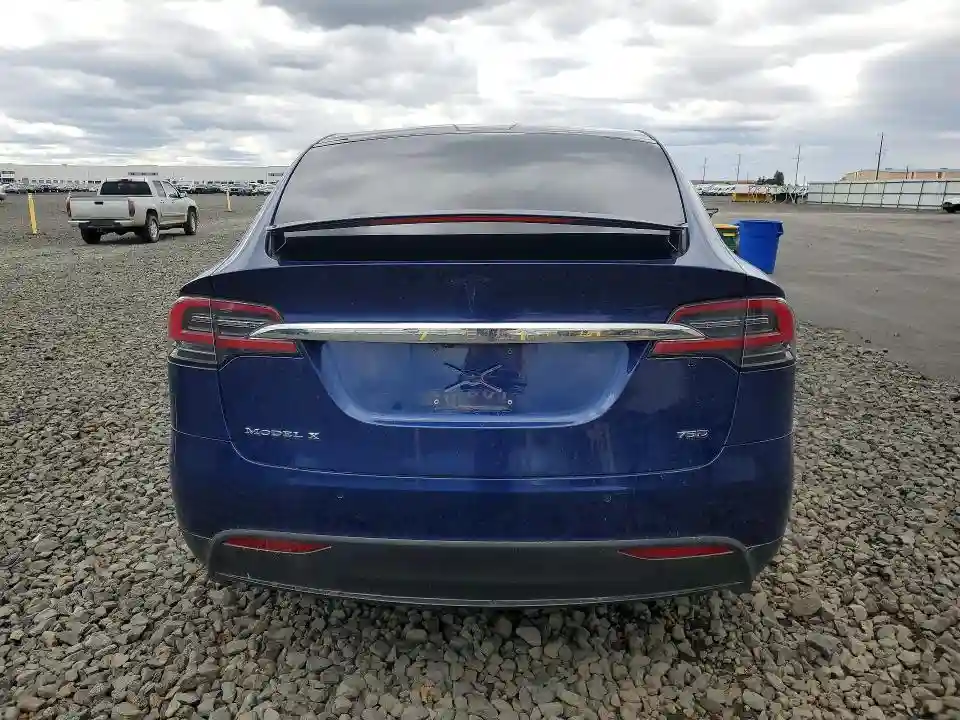 5YJXCDE28JF139691 2018 TESLA MODEL X-5
