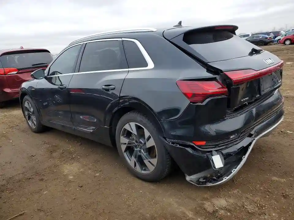 WA1AAAGE9MB008093 2021 AUDI E-TRON-1