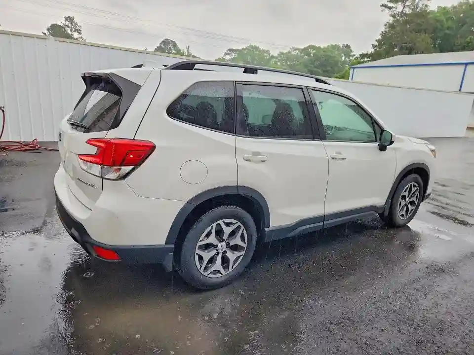 JF2SKAJC0MH571515 2021 SUBARU FORESTER-2