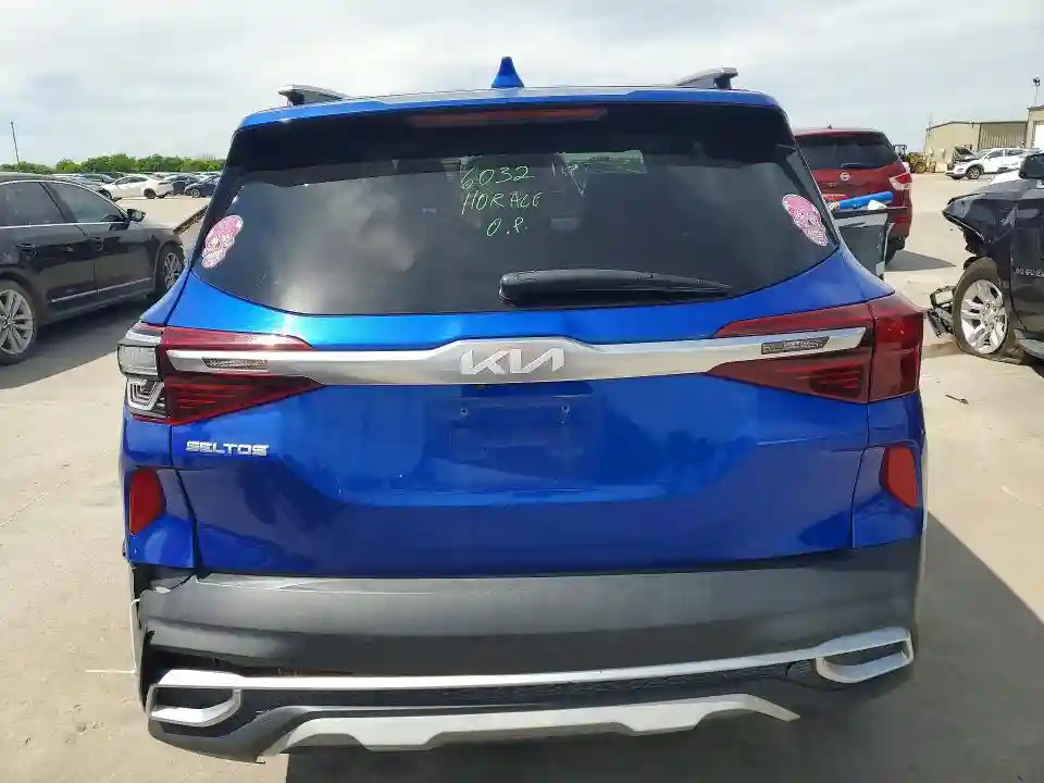 KNDEU2AAXN7314878 2022 KIA SELTOS-5
