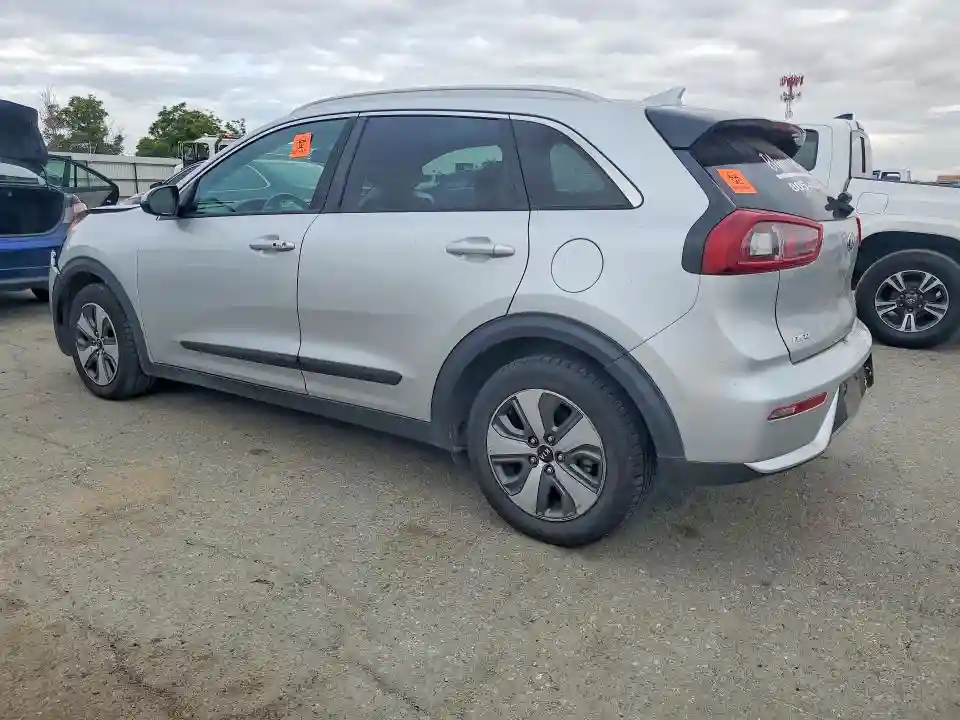 KNDCB3LC2H5090345 2017 KIA NIRO-1