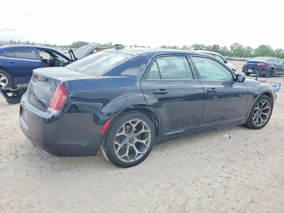2C3CCABG6HH512068 2017 CHRYSLER 300-2