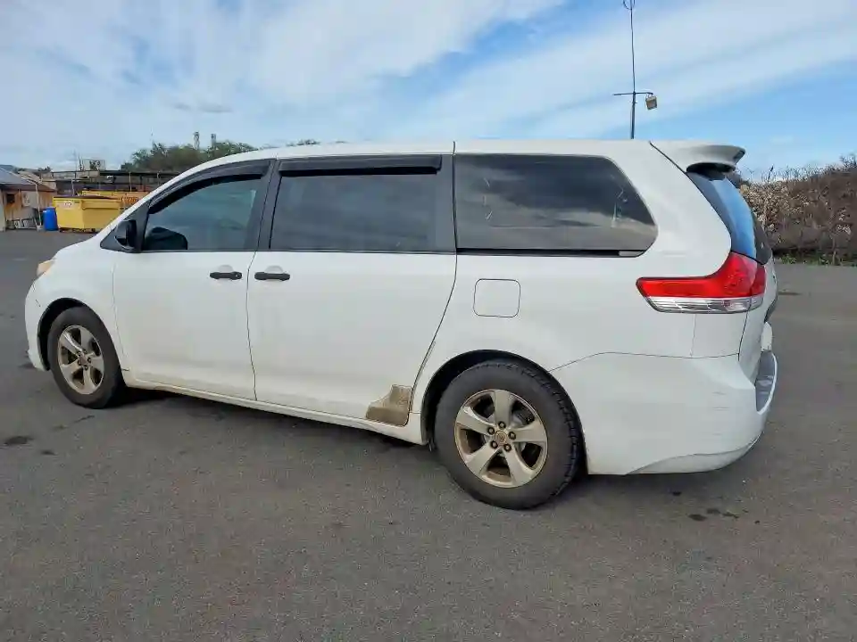 5TDZK3DC7DS301262 2013 TOYOTA SIENNA-1