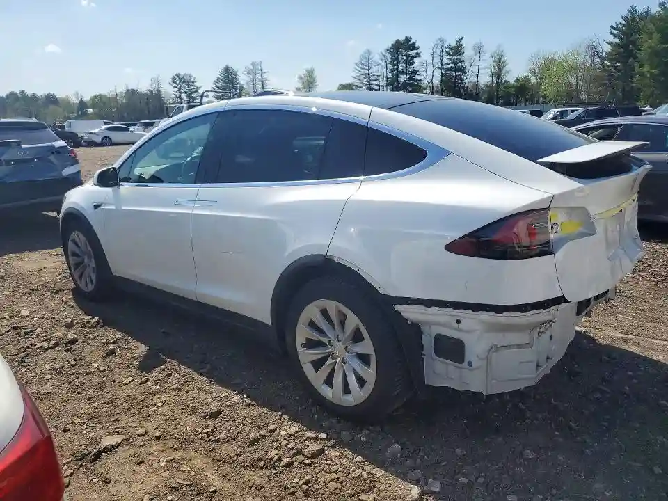5YJXCAE20LF270115 2020 TESLA MODEL X-1