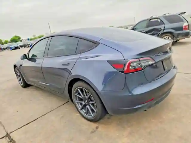 5YJ3E1EA0PF467727 2023 TESLA MODEL 3-1