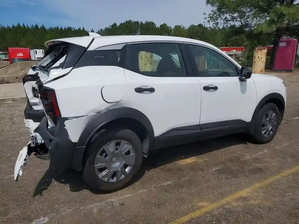 3N8AP6BA2SL396032 2025 NISSAN KICKS-2