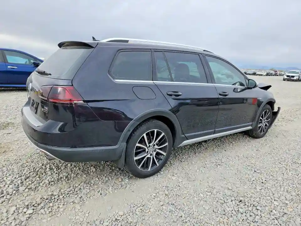 3VWH17AU2HM510611 2017 VOLKSWAGEN GOLF-2