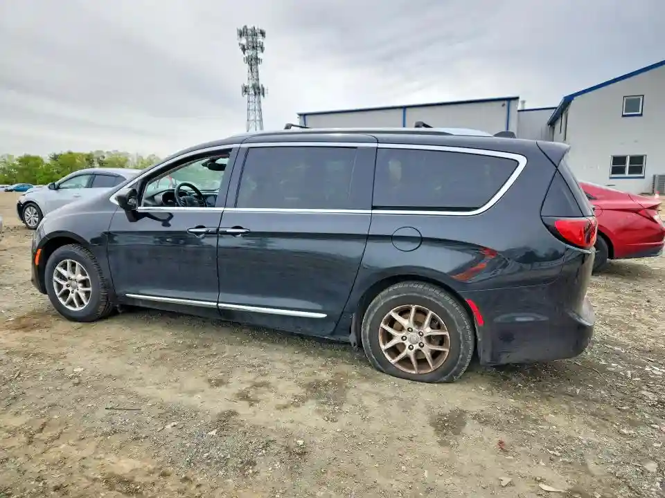 2C4RC1BG6LR268995 2020 CHRYSLER PACIFICA-1