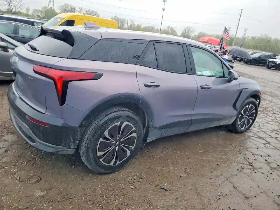 3GNKDBRJ3RS263598 2024 CHEVROLET BLAZER-2