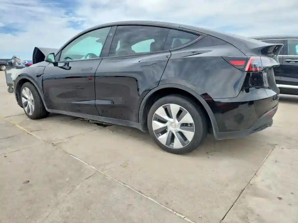7SAYGDEE9RA275357 2024 TESLA MODEL Y-1