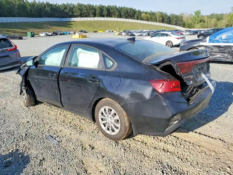 3KPF24AD0NE499359 2022 KIA FORTE-1