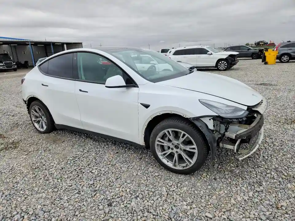 5YJYGAEE2MF172823 2021 TESLA MODEL Y-3