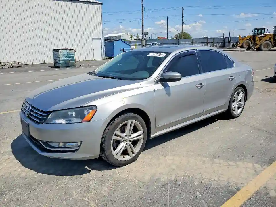 1VWCN7A38DC077393 2013 VOLKSWAGEN PASSAT-0