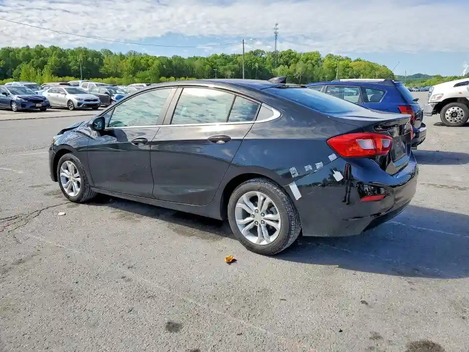 1G1BE5SM0K7111318 2019 CHEVROLET CRUZE-1
