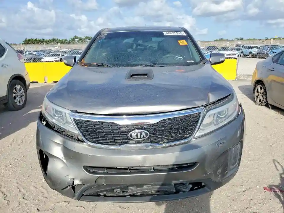 5XYKT3A6XEG535990 2014 KIA SORENTO-4