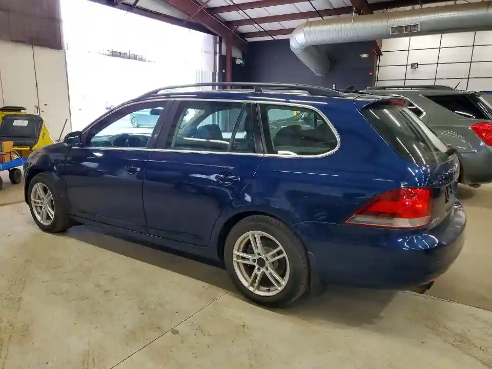 3VWPL7AJ1EM615745 2014 VOLKSWAGEN JETTA-1