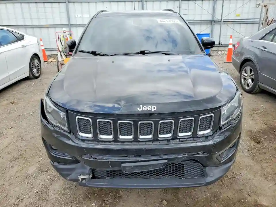 3C4NJDBB5LT129898 2020 JEEP COMPASS-4