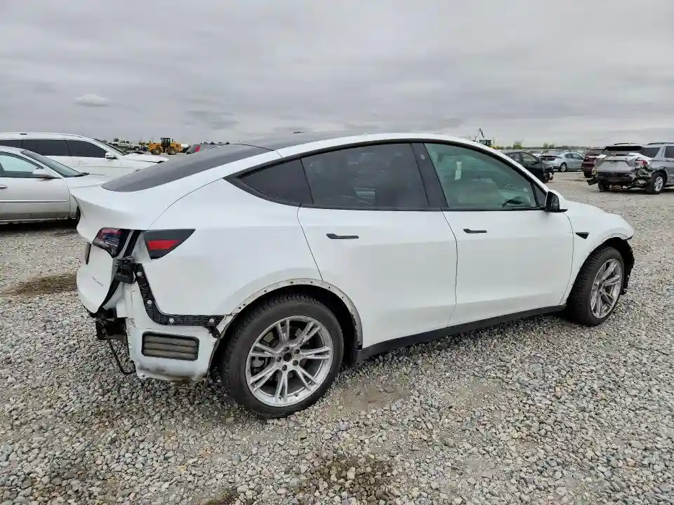 5YJYGAEE2MF172823 2021 TESLA MODEL Y-2