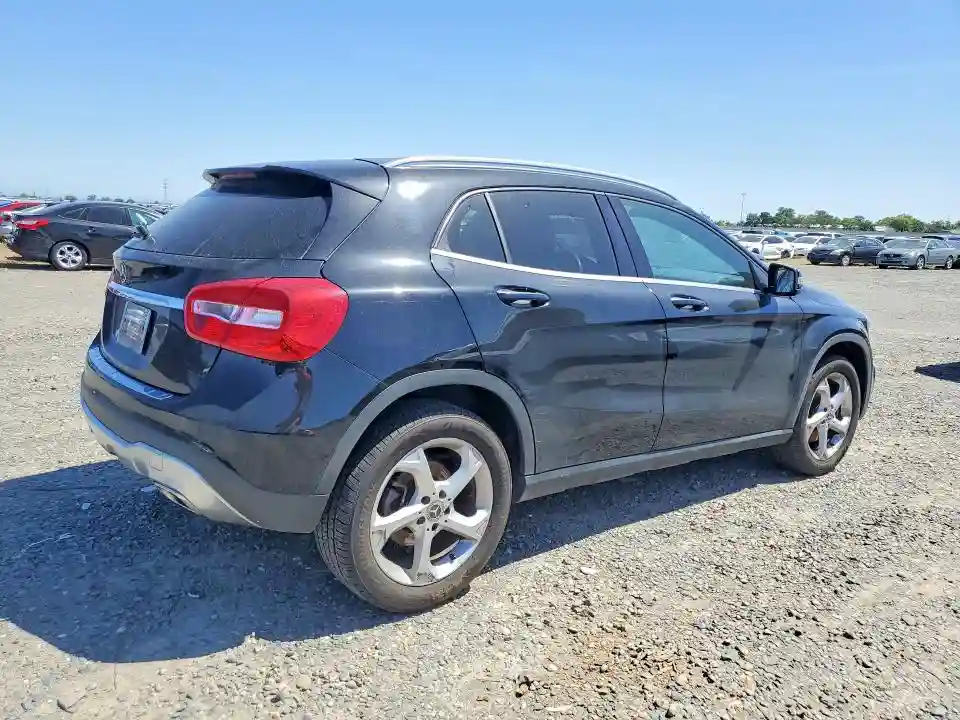 WDCTG4EB4JJ457443 2018 MERCEDES-BENZ GLA-CLASS-2