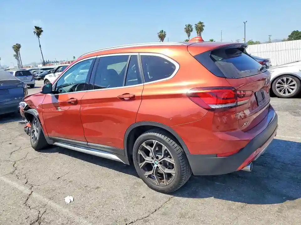 WBXJG7C01L5P44172 2020 BMW X1-1