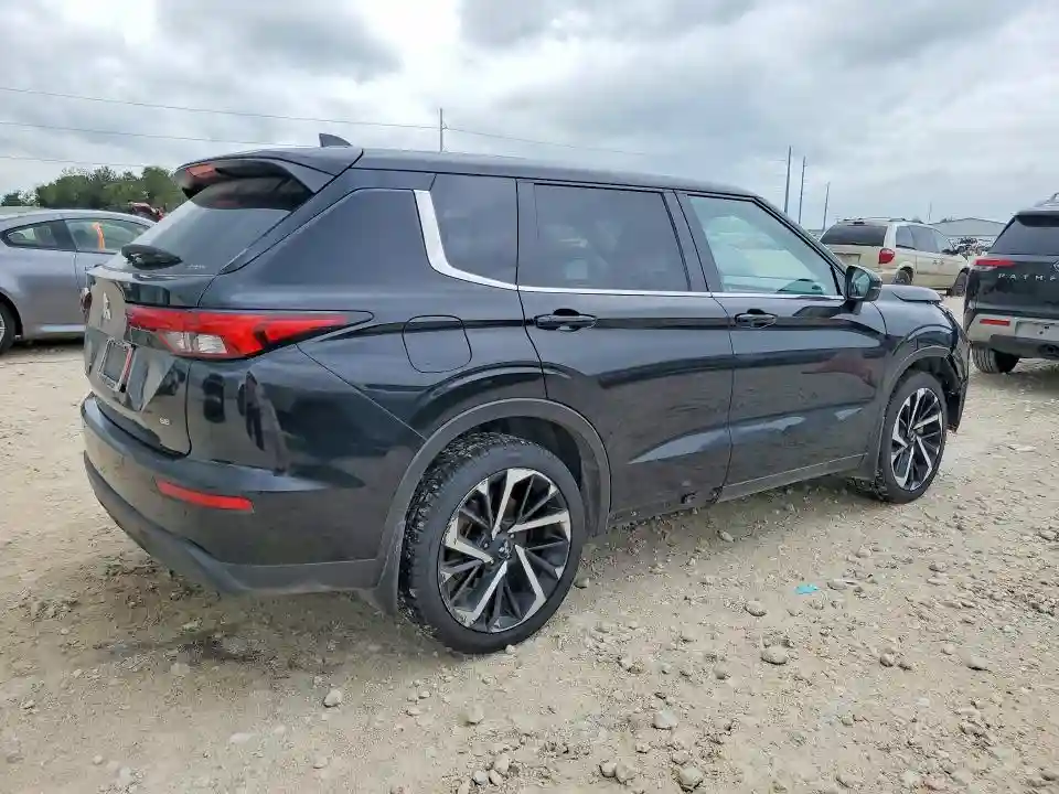JA4J4UA83NZ036377 2022 MITSUBISHI OUTLANDER-2