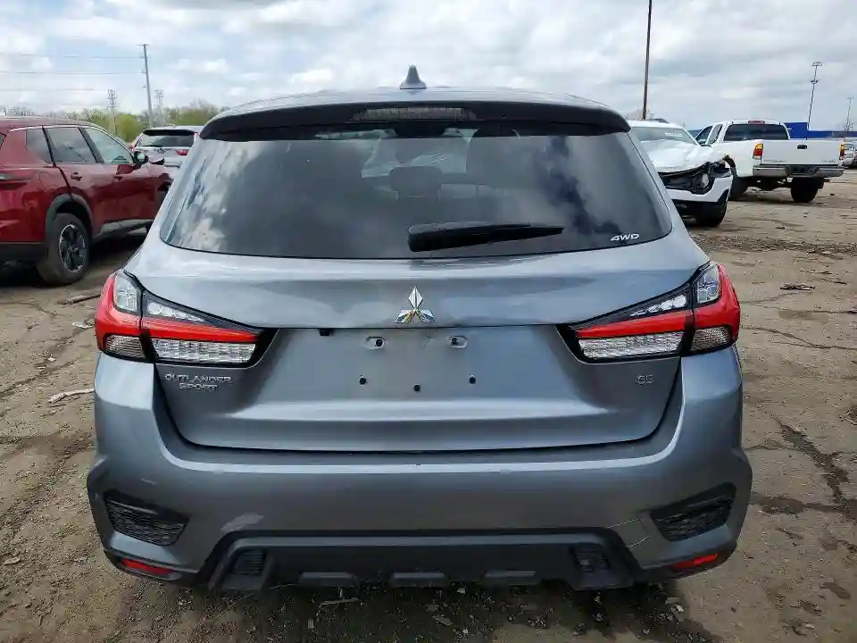 JA4ARUAU1SU007824 2025 MITSUBISHI OUTLANDER-5