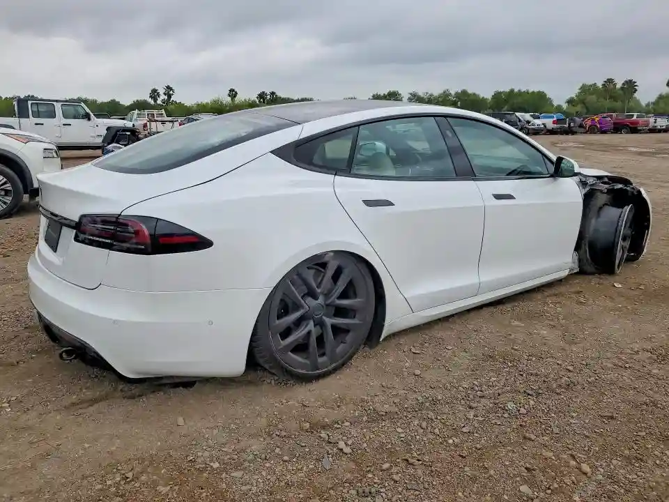 5YJSA1E58NF491619 2022 TESLA MODEL S-2