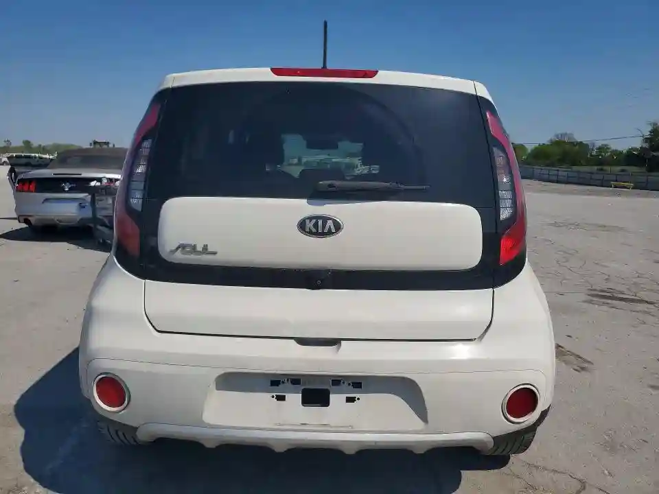 KNDJP3A55H7495987 2017 KIA SOUL-5
