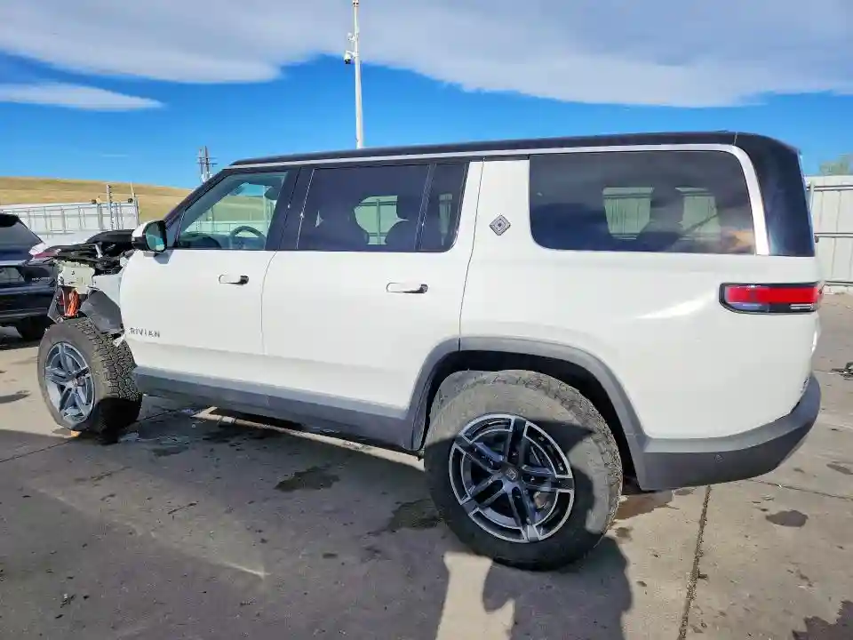 7PDSGBBA5SN054379 2025 RIVIAN RIS-1