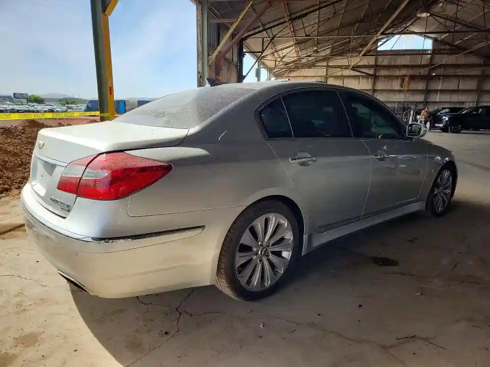 KMHGC4DHXCU187642 2012 HYUNDAI GENESIS-2