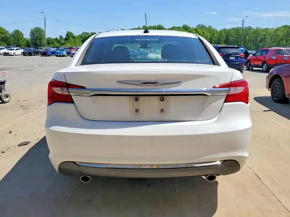 1C3CCBCG1CN203287 2012 CHRYSLER 200-5