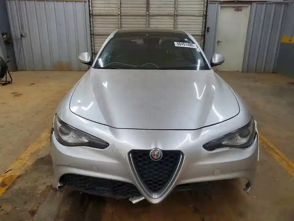 ZARFAEBN6H7551961 2017 ALFA ROMEO GIULIA-4