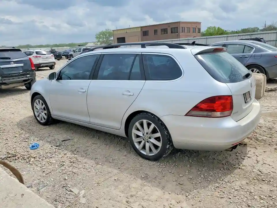 3VWPL7AJ4DM631162 2013 VOLKSWAGEN JETTA-1