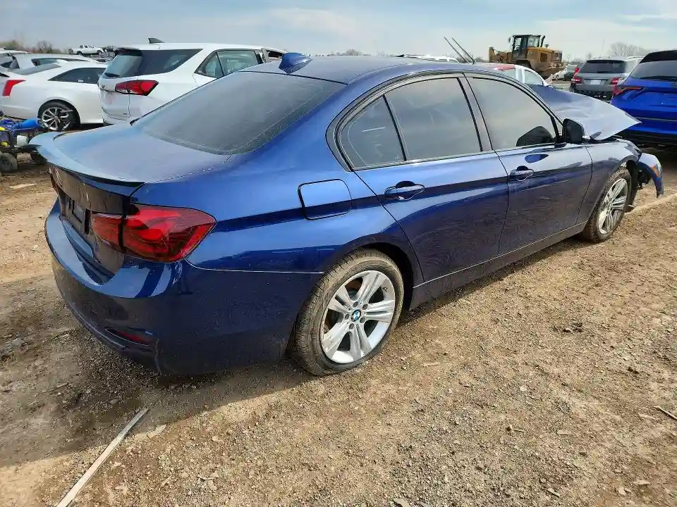 WBA8D9G59HNU60802 2017 BMW 3 SERIES-2