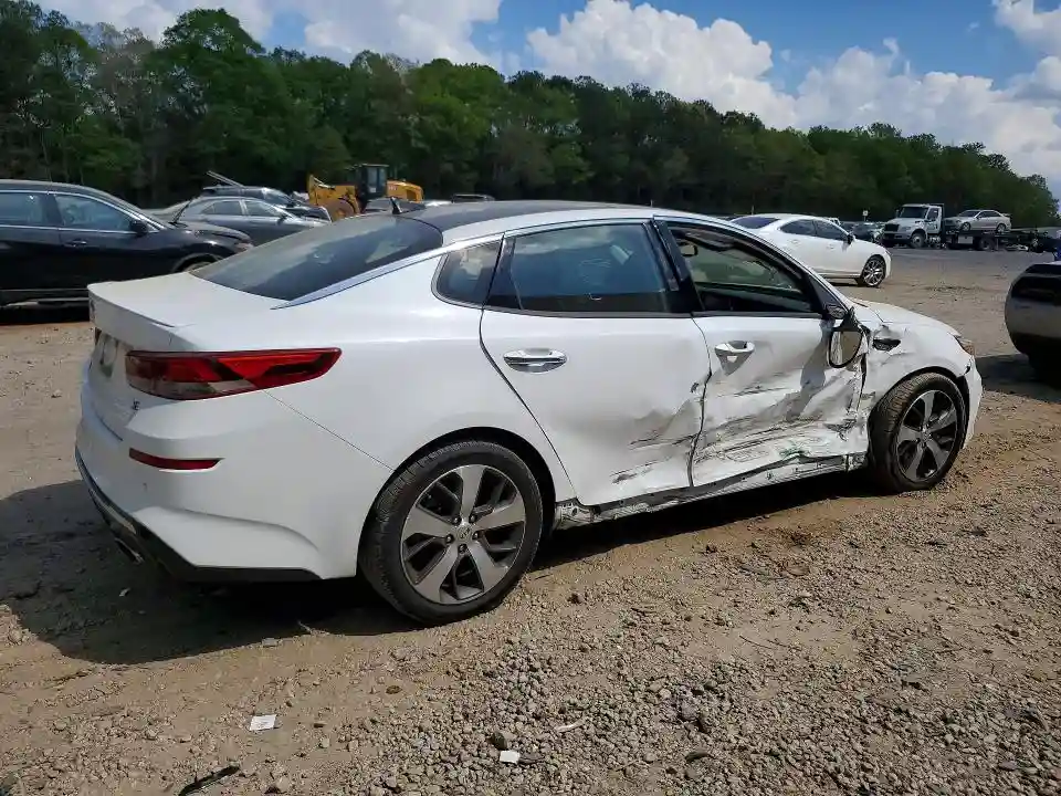5XXGT4L30KG285853 2019 KIA OPTIMA-2