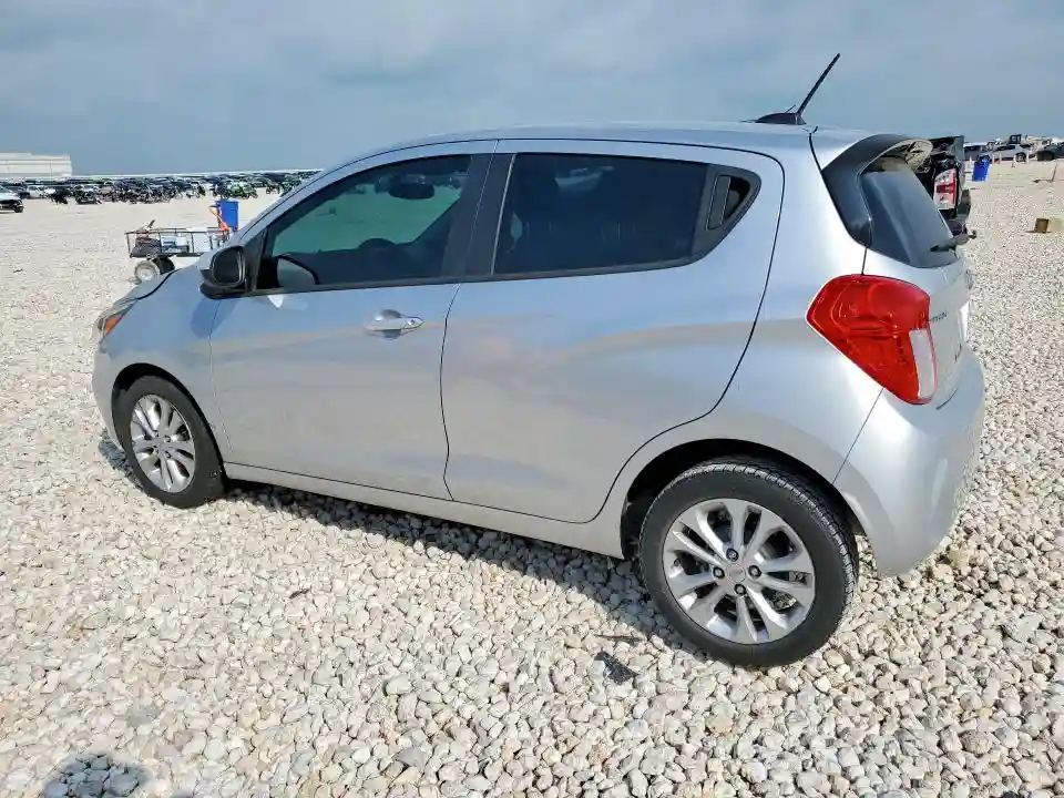 KL8CD6SA2KC764176 2019 CHEVROLET SPARK-1