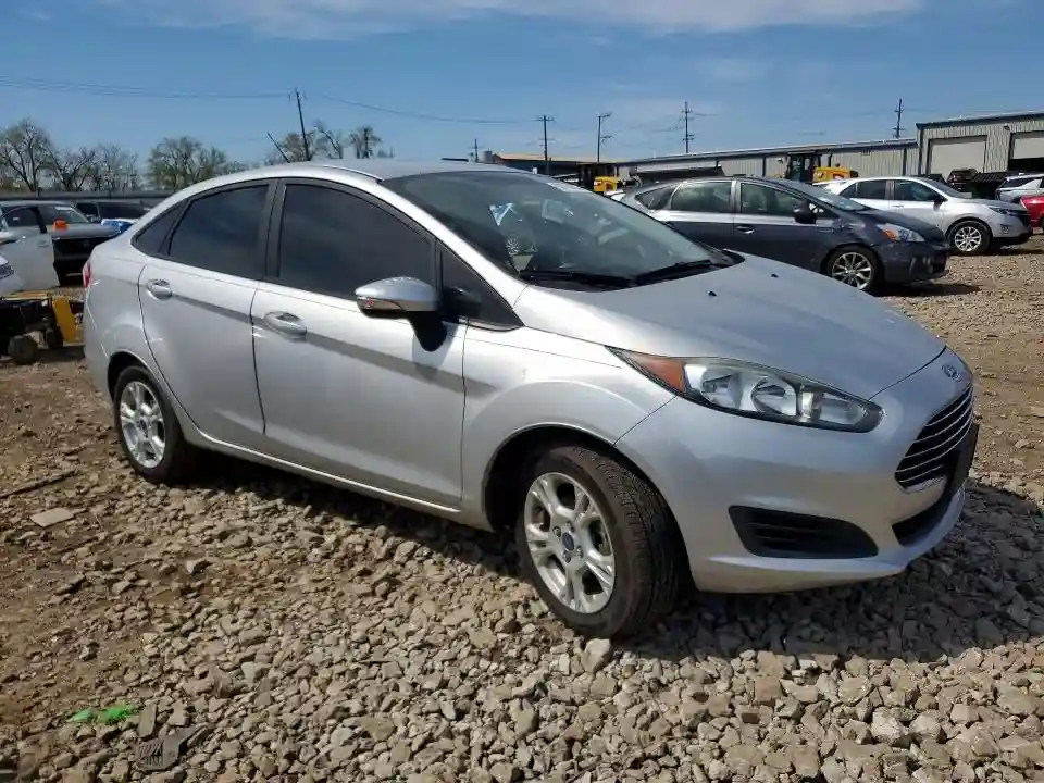 3FADP4BJ5FM219932 2015 FORD FIESTA-3