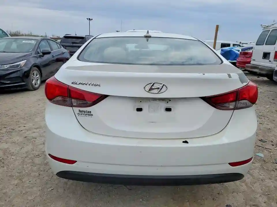 5NPDH4AE9GH748562 2016 HYUNDAI ELANTRA-5