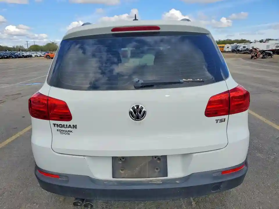 WVGAV7AX6GW600230 2016 VOLKSWAGEN TIGUAN-5
